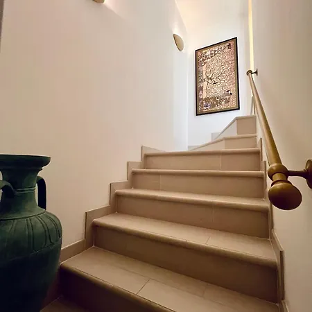 Perla Del Faro Apartment