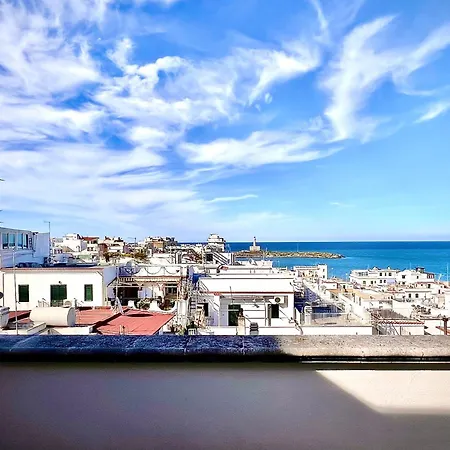 Perla Del Faro Apartment