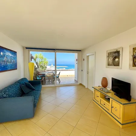 Perla Del Faro Apartment Vieste